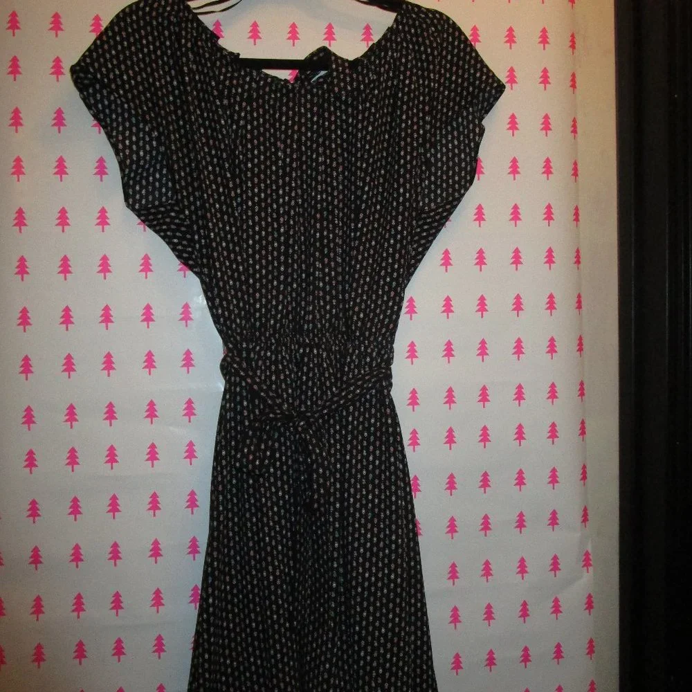 lauren conrad Dress - Picture 3 of 6